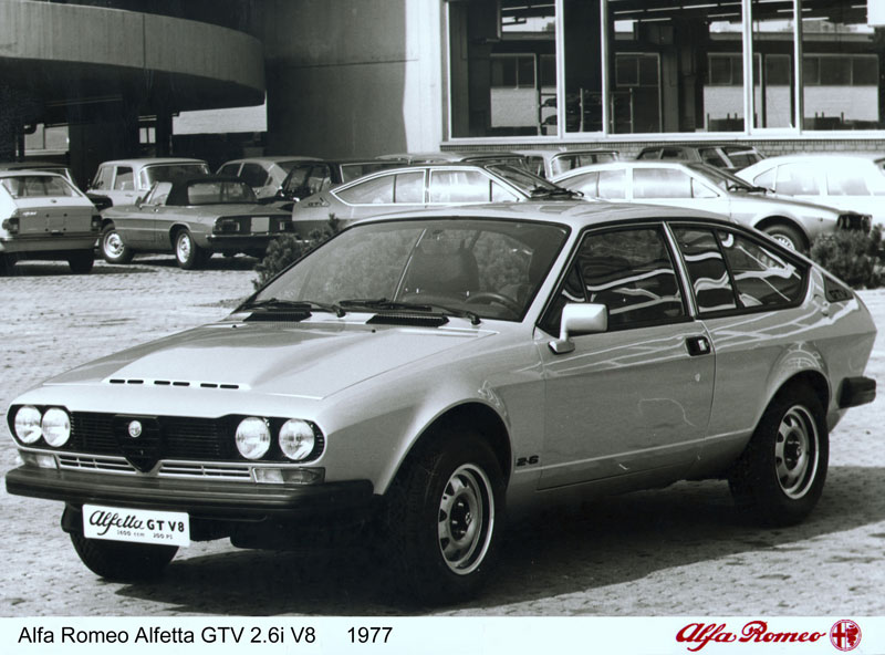Alfetta_GTV_26i_V8a.jpg